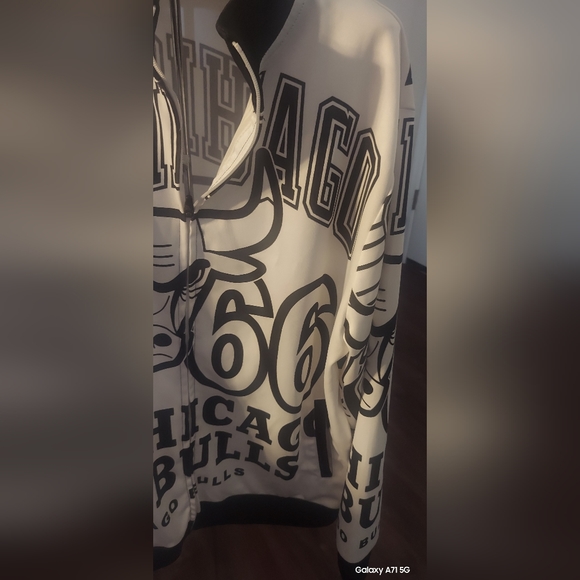 NBA Chicago Bulls polyester zip jacket xl - Picture 3 of 10